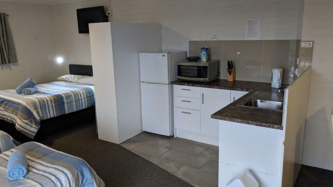 Harrington Village Motel Manning Point Buitenkant foto