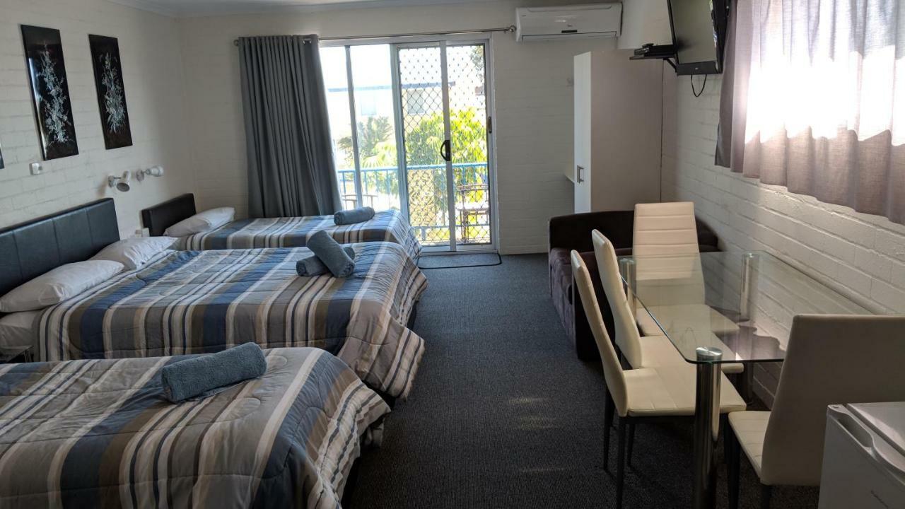 Harrington Village Motel Manning Point Buitenkant foto