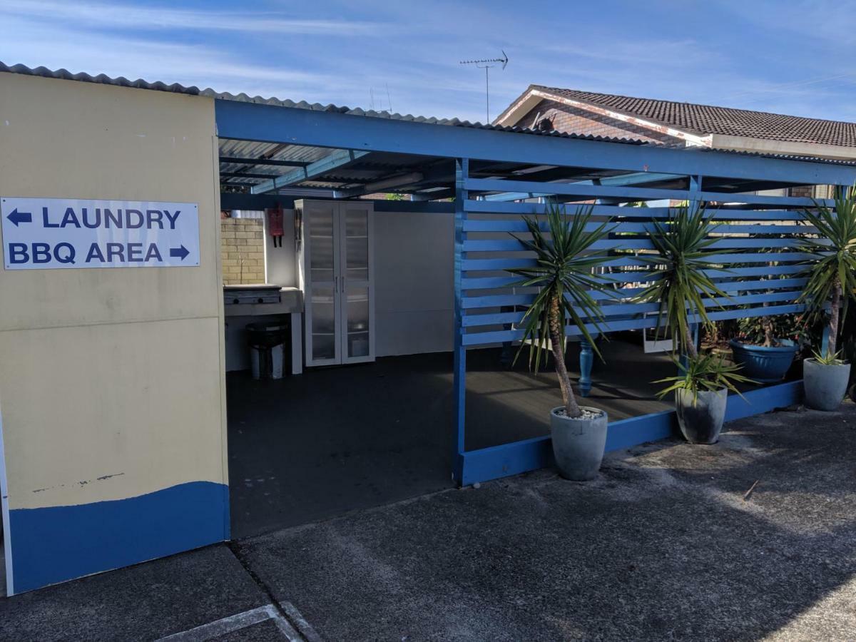 Harrington Village Motel Manning Point Buitenkant foto
